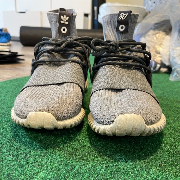 Kith x Adidas size 10 - Picture 8 of 8